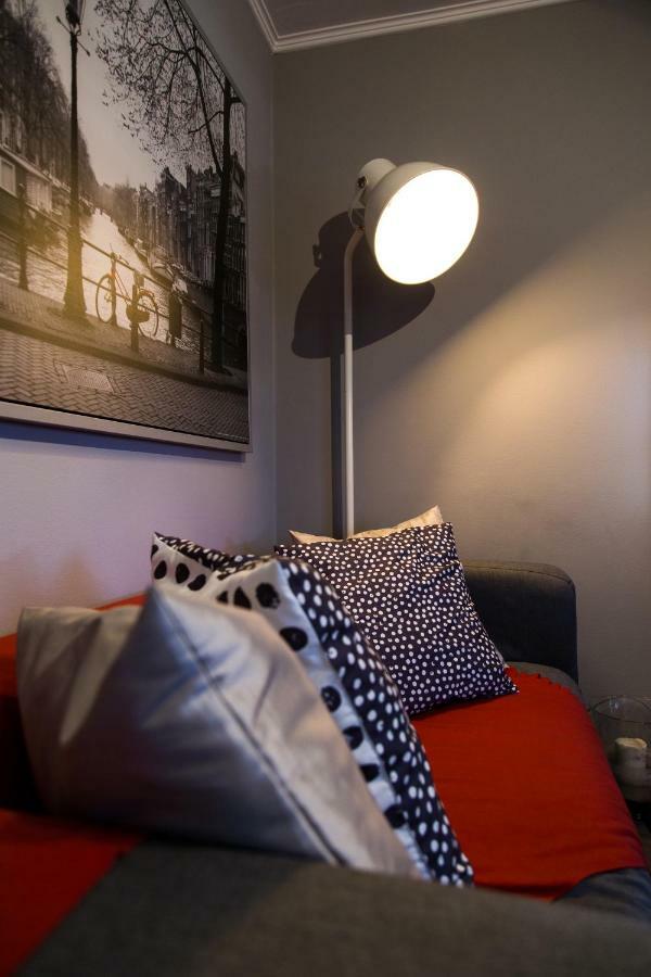 'Romeo & Juliet' Cozy Apartment With Breathtaking View Афины Экстерьер фото